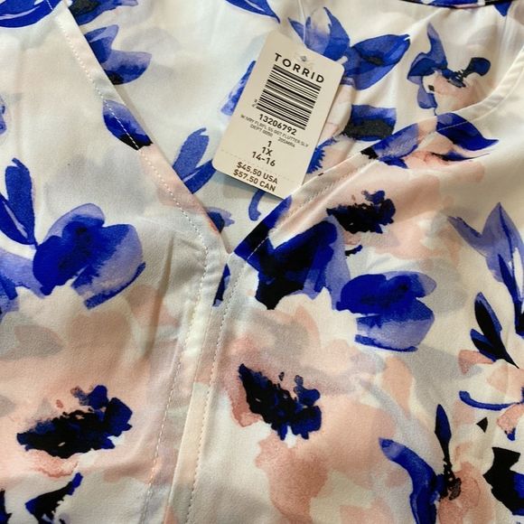TORRID Floral Blouse - Picture 7 of 8